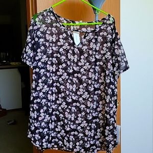 Casual floral blouse pink and black